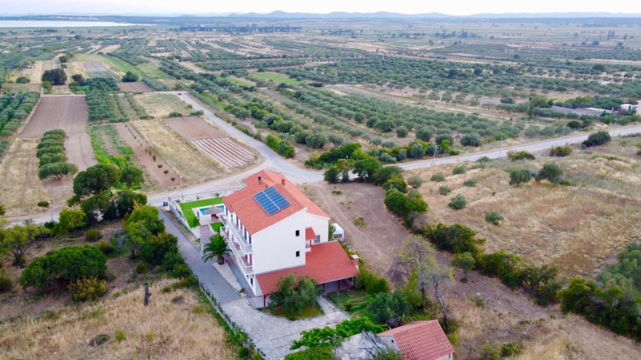 Apartmani Viktorija Vrana  Eksteriør bilde